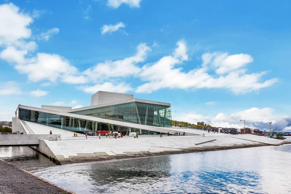 Nordic Host Luxury Apts - Prinsens Gate - Large Mezzanine Studio Осло Екстериор снимка